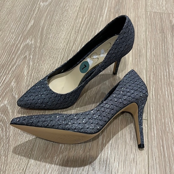 Jessica Simpson Sparkly Grey Lace 3” High Heels - size 7 - Picture 2 of 7
